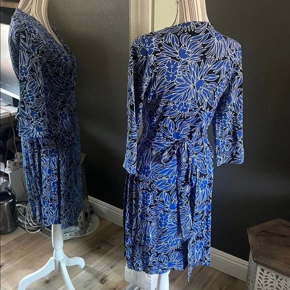 🛑 1 hour sale. Diane Von Furstenberg, Women's Blue Midi Dress Size 10 - Picture 10 of 11